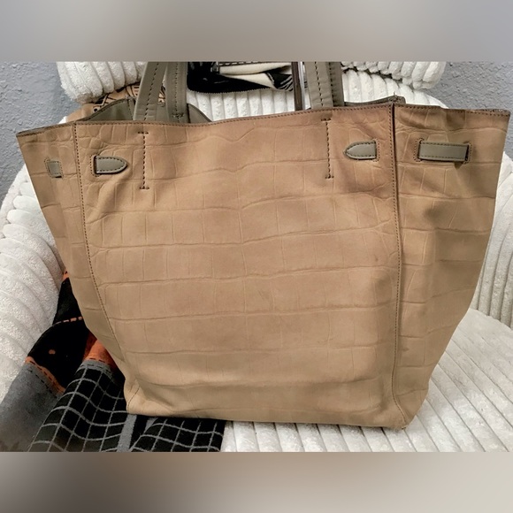 Celine Cabas Phantom Suede Belted Bag - Picture 3 of 16